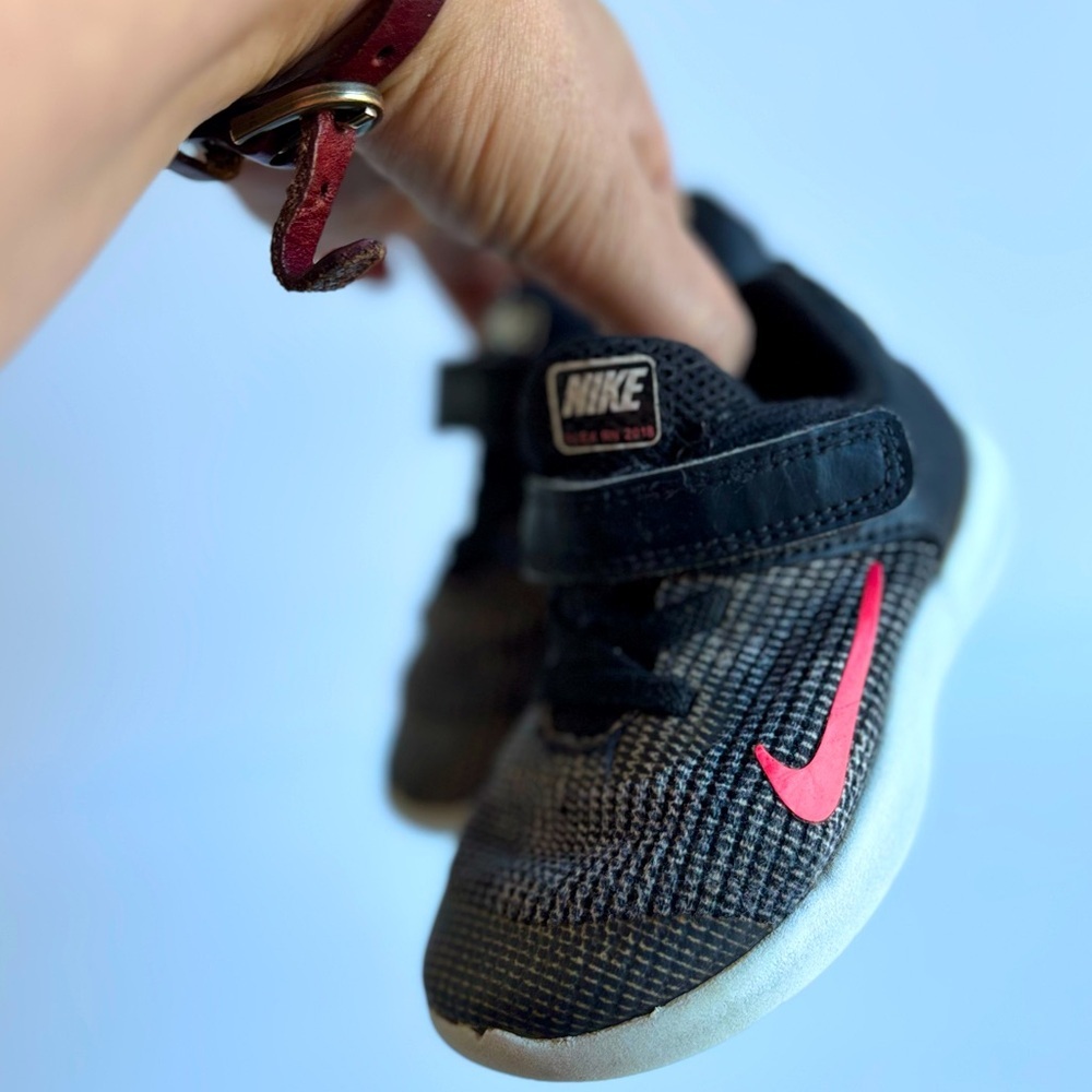 Nike Toddler Flex Contact 2 Sneakers Black Red Size 7C